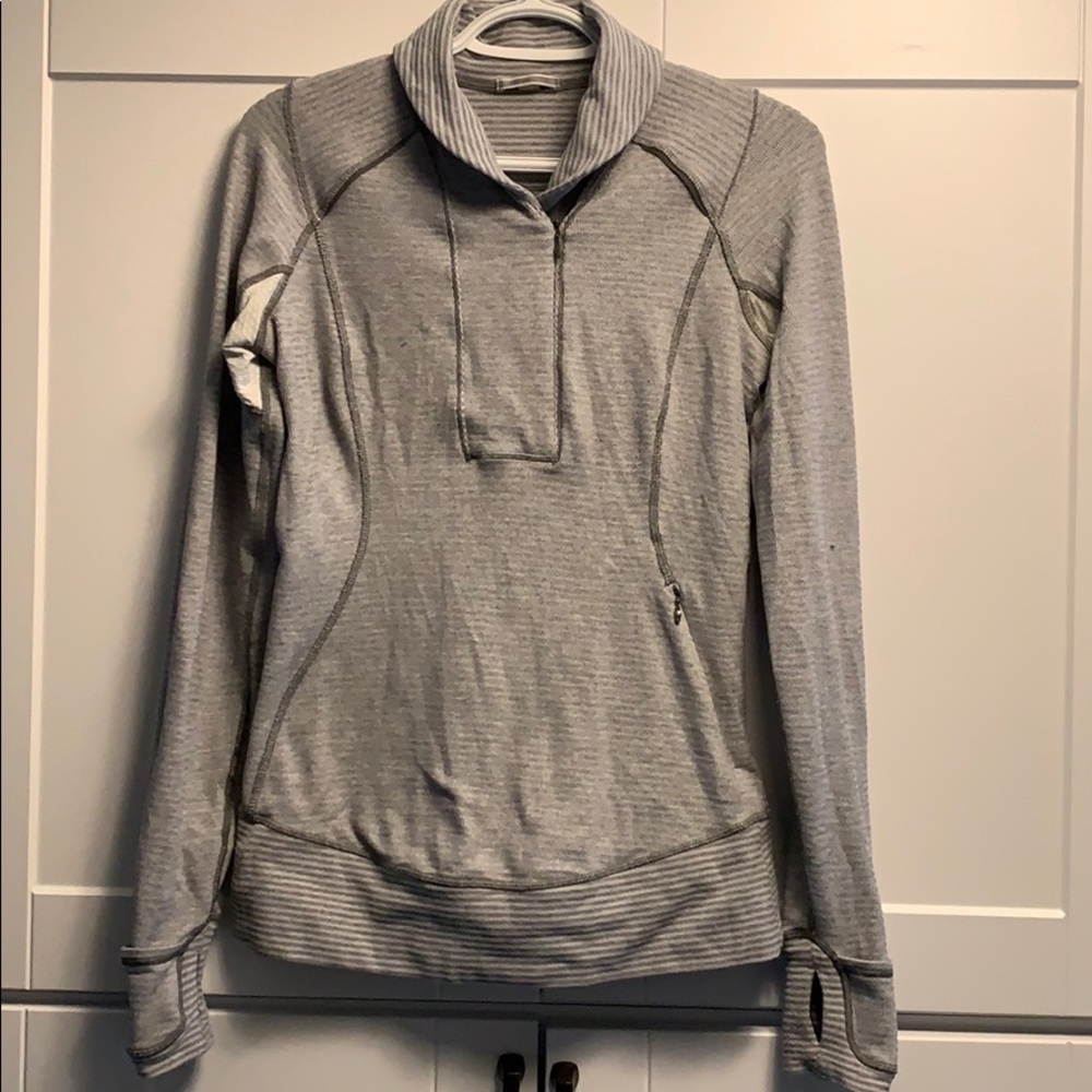 Lululemon sweatshirt